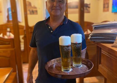Öreg Sam Étterem | Kollégáink