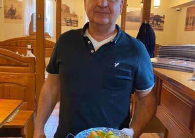 Öreg Sam Étterem | Kollégáink